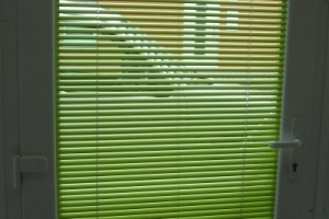 11 Jalousie Horizontal