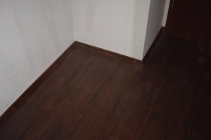 22 Laminat Nußbaum