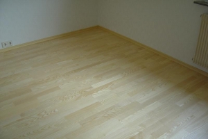 13 Fertigparkett Esche